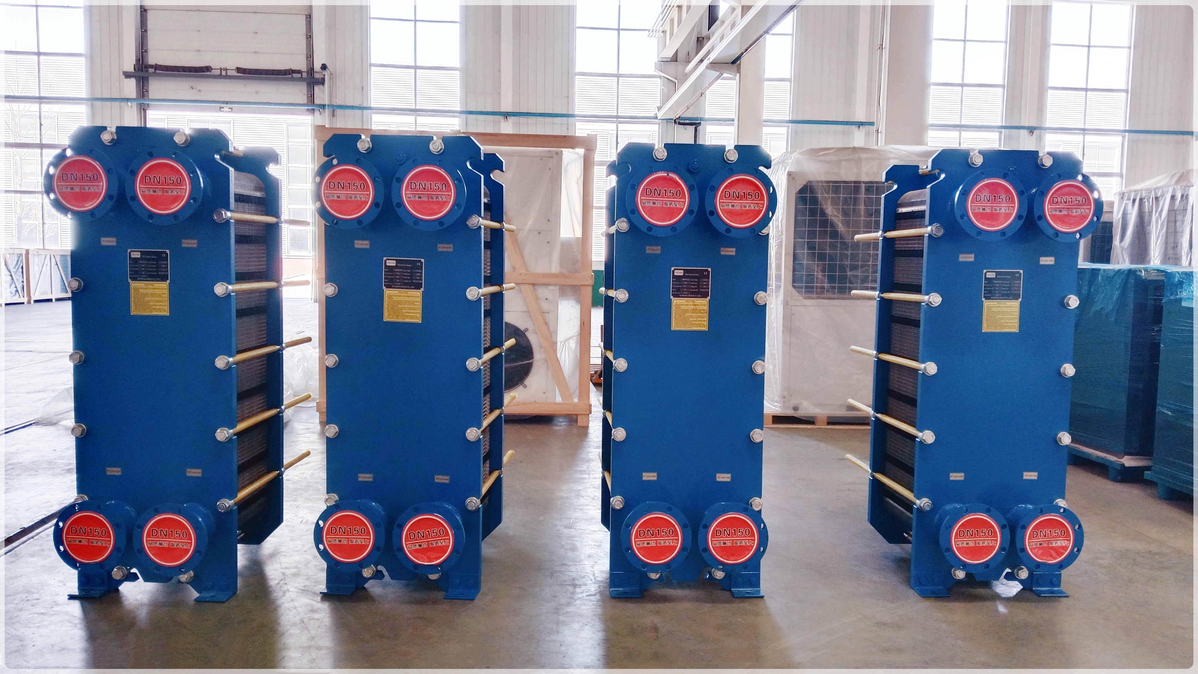 Figure 4- Plate heat exchanger Figure 4- Échangeur de chaleur à plaques