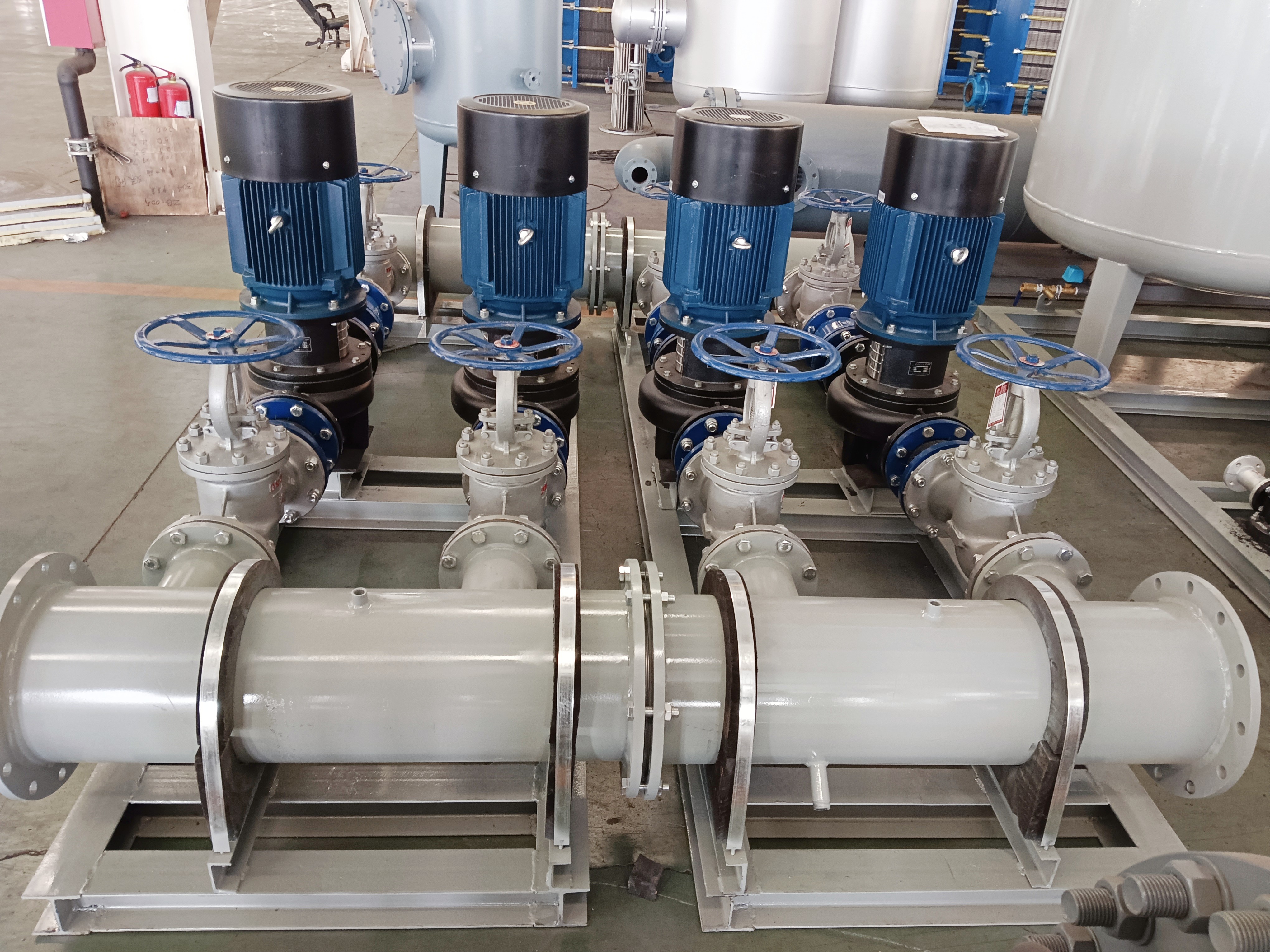 Quels sont les avantages de l'utilisation d'un refroidisseur de CVC refroidi dans les bâtiments commerciaux?